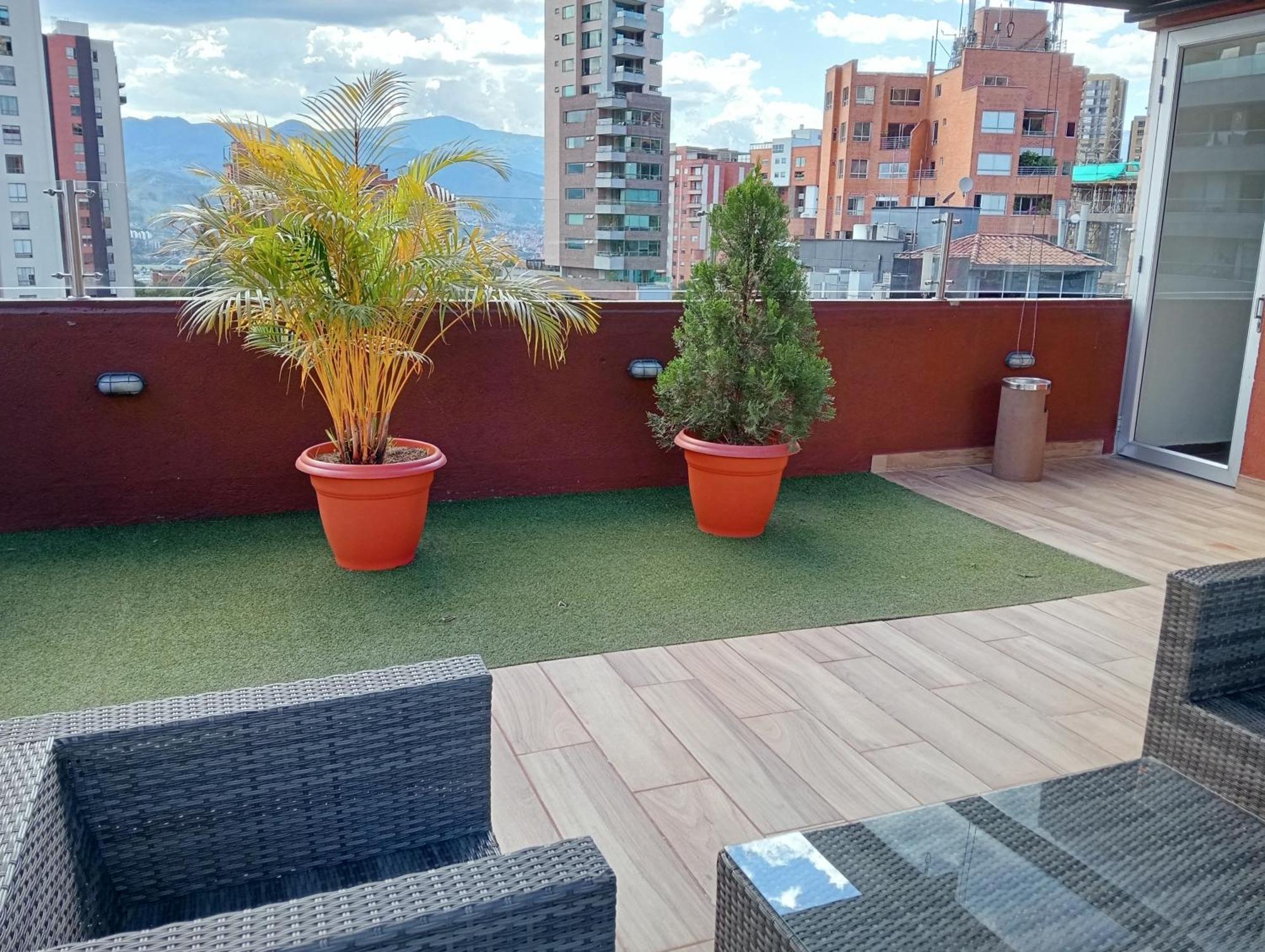 Hotel Lomas 10 Medellin By Dico Exterior photo